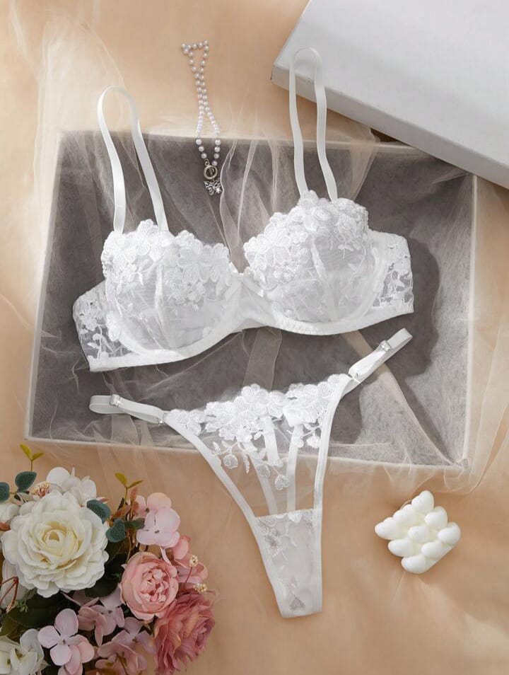 Lingerie & sleepwear